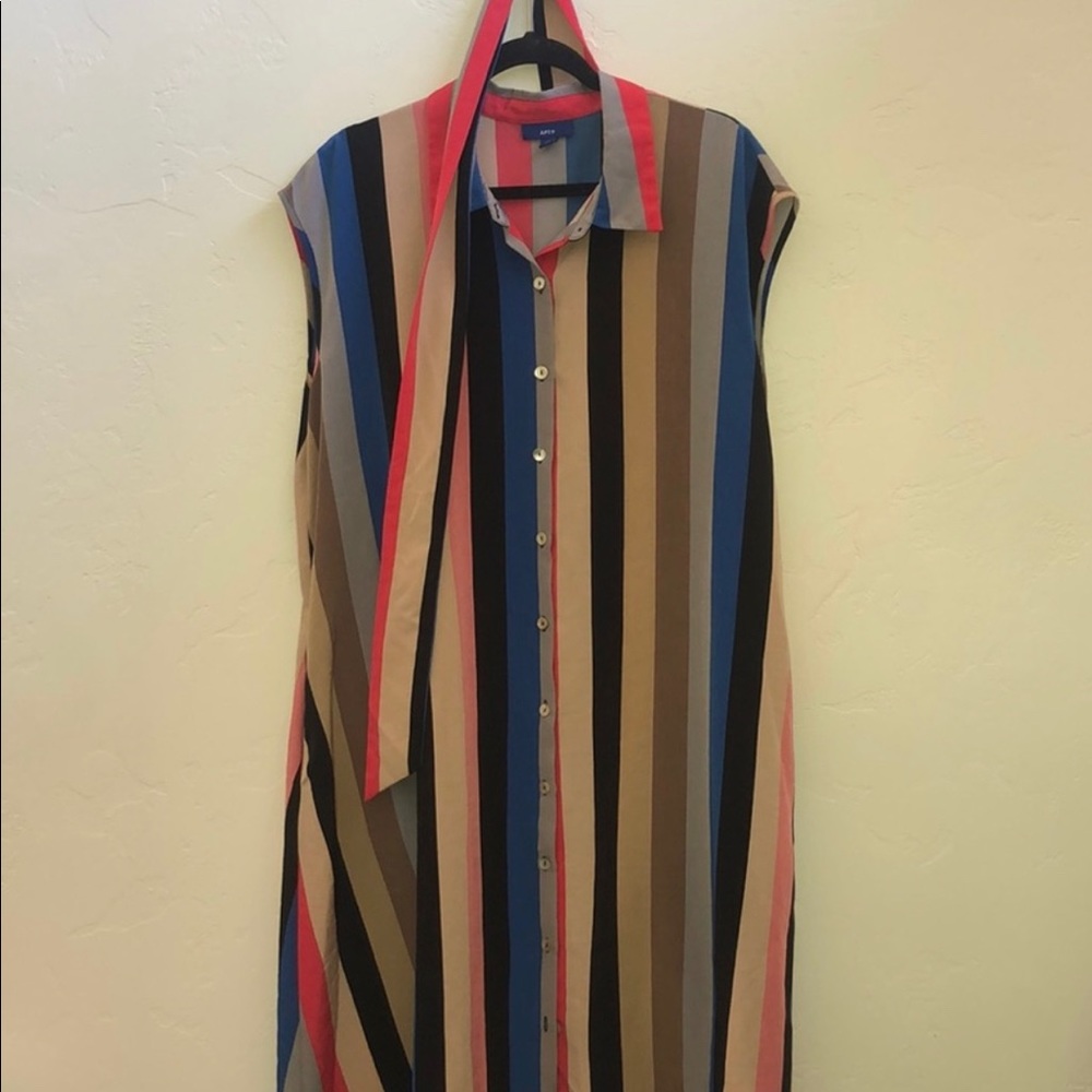 Multi-colored dress with pockets!